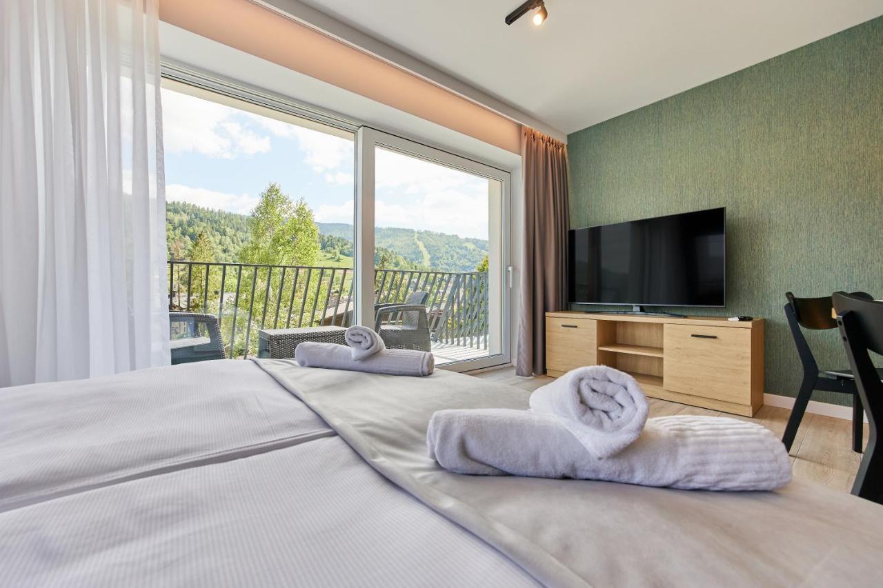 Everest Apartamenty Щирк Экстерьер фото