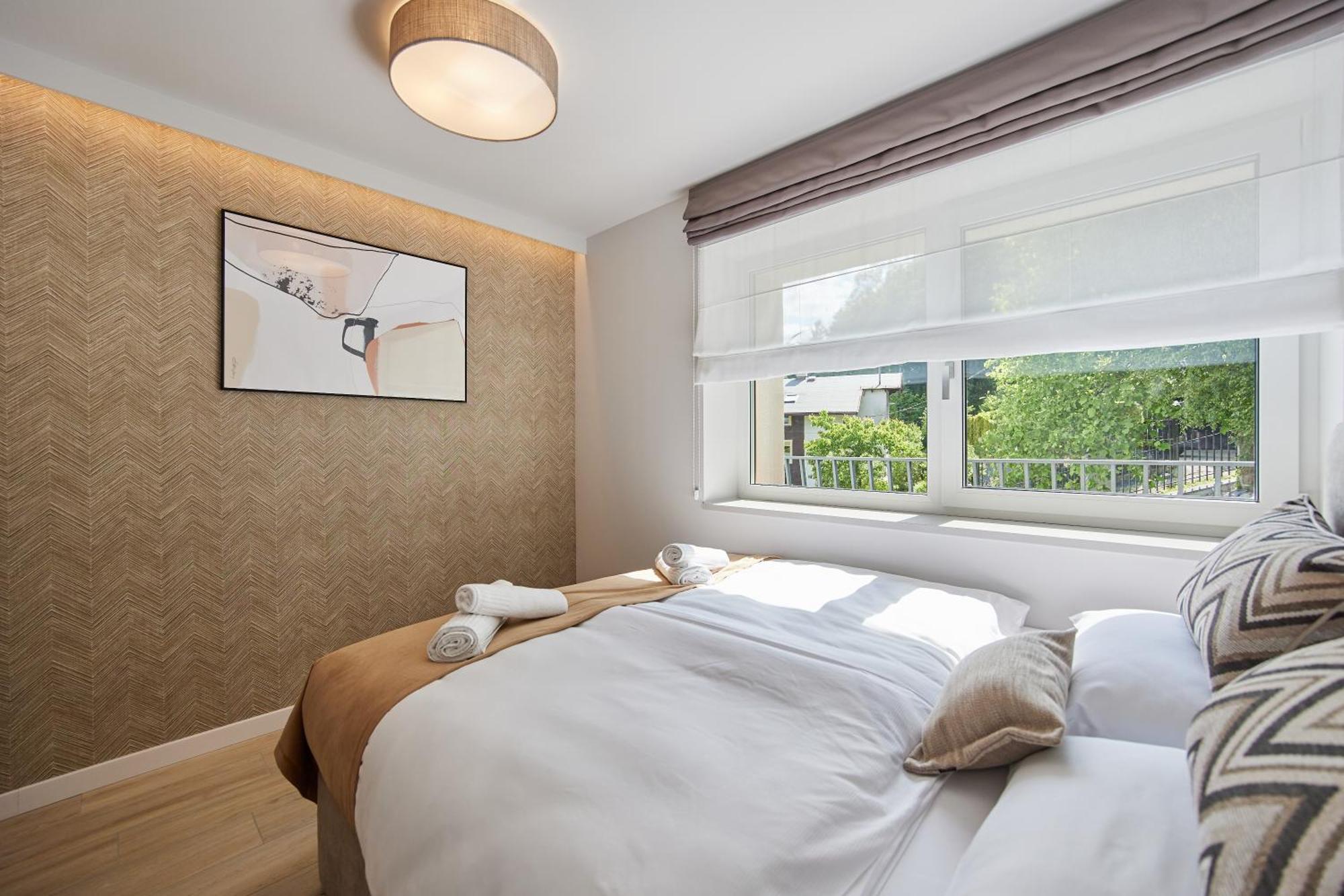 Everest Apartamenty Щирк Экстерьер фото