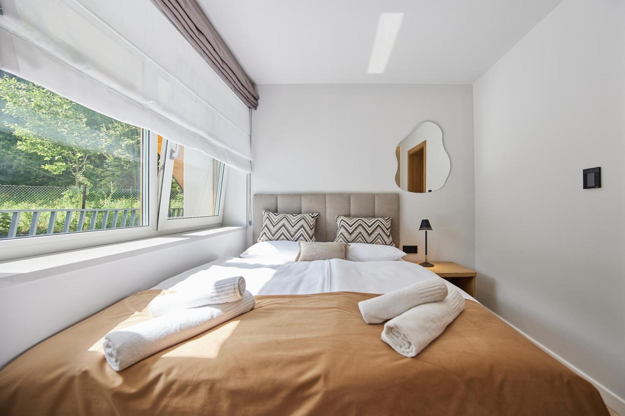 Everest Apartamenty Щирк Экстерьер фото