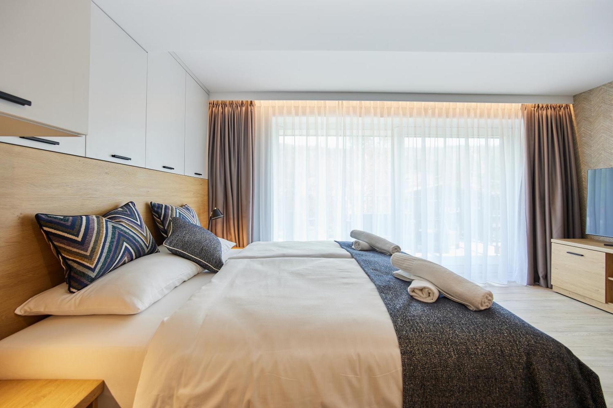Everest Apartamenty Щирк Экстерьер фото