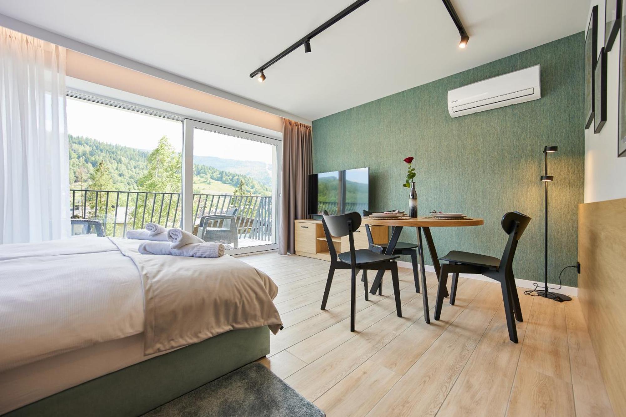 Everest Apartamenty Щирк Экстерьер фото